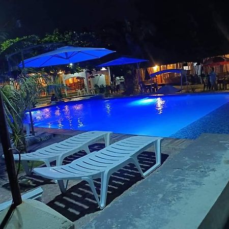 Rrj'S Beach Resort Oslob Eksteriør billede