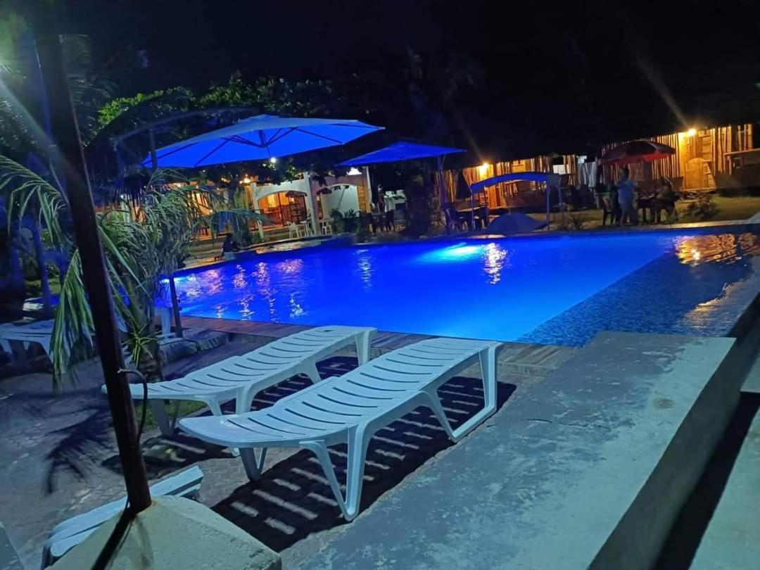 Rrj'S Beach Resort Oslob Eksteriør billede
